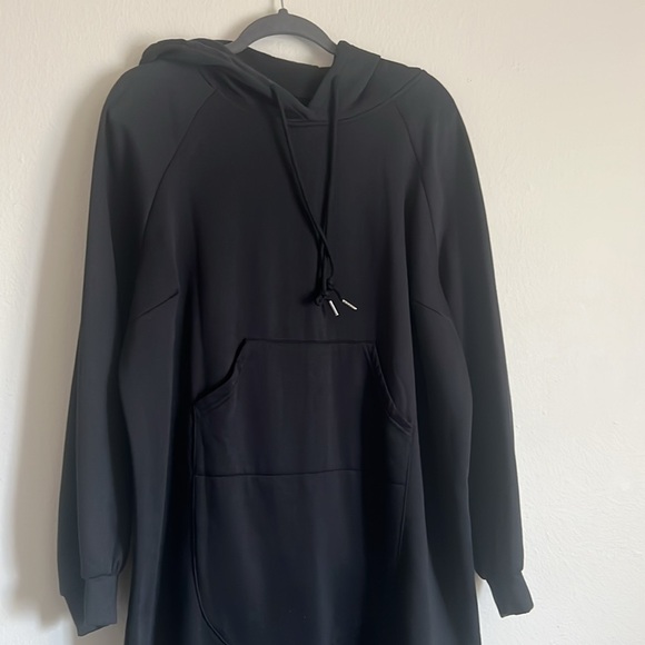 Long black maxi Hoodie Dress
Lined inside for warmth - Picture 2 of 9